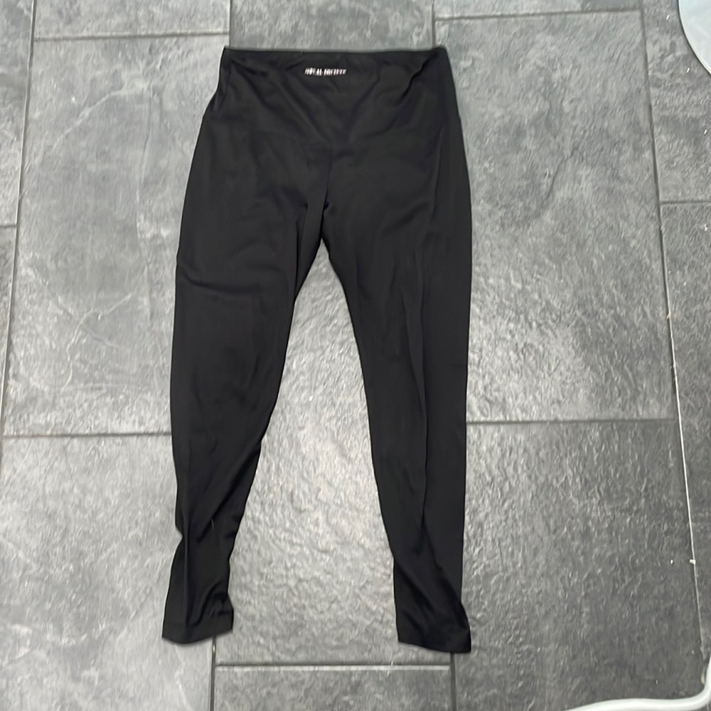 Classic black leggings
